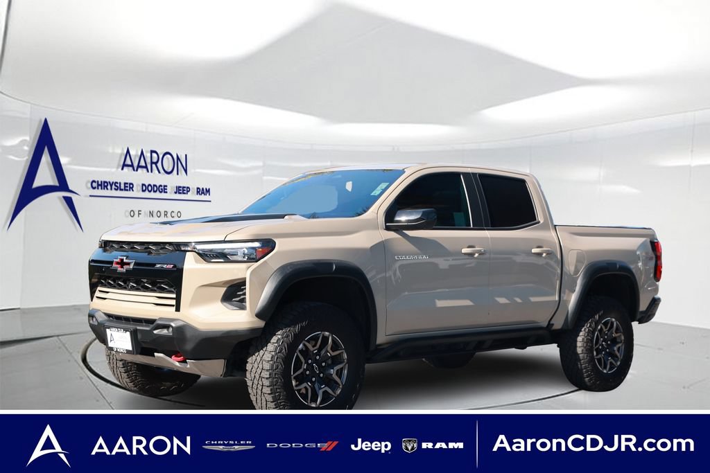 Used 2024 Chevrolet Colorado ZR2 w/ Technology Package AWD/4WD image 1