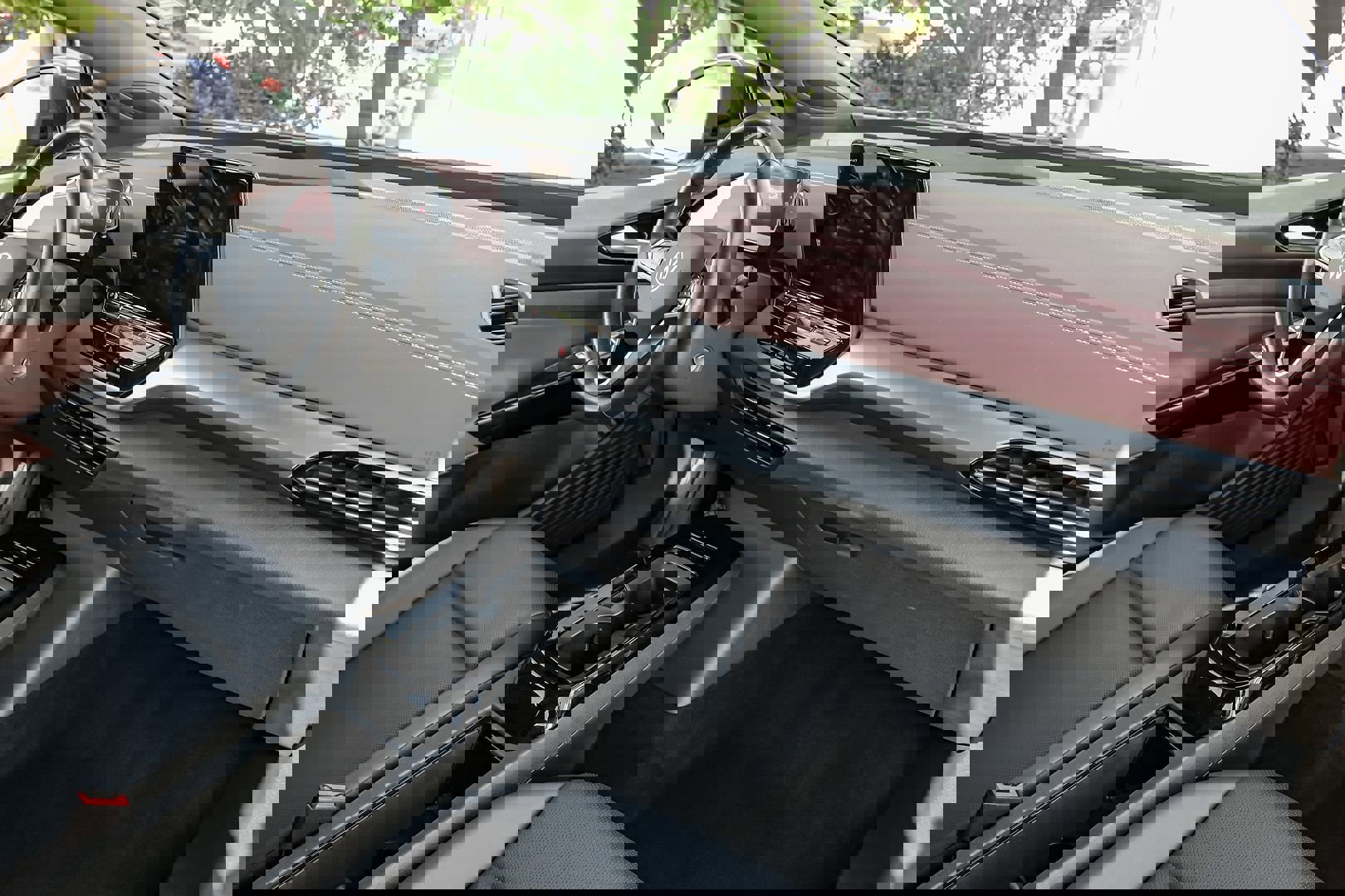 Used 2021 Volkswagen ID.4 Pro S image 17