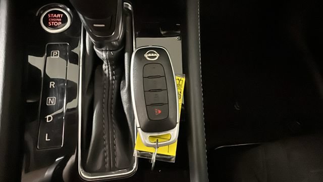 Used 2023 Nissan Kicks SV FWD image 21
