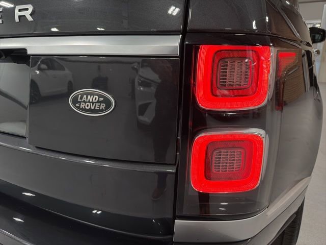 Used 2021 Land Rover Range Rover Autobiography image 39