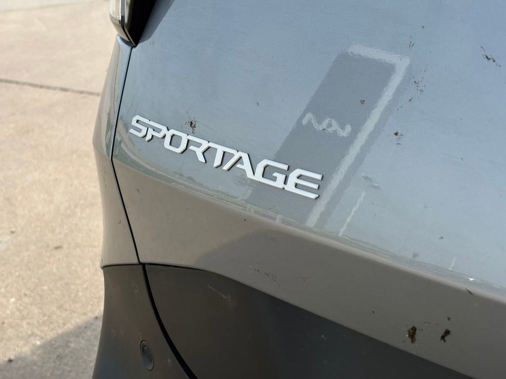 New 2026 Kia Sportage LX FWD image 10