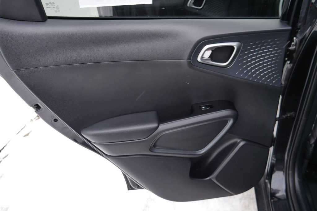 Used 2021 Kia Soul S image 30