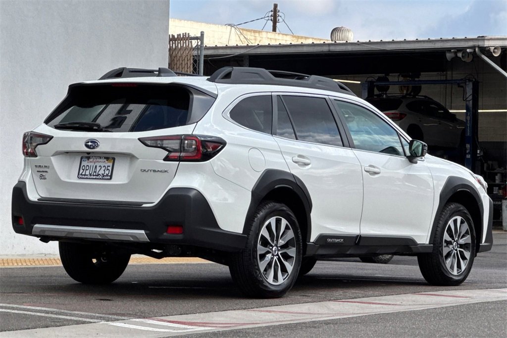 Used 2025 Subaru Outback Limited image 5