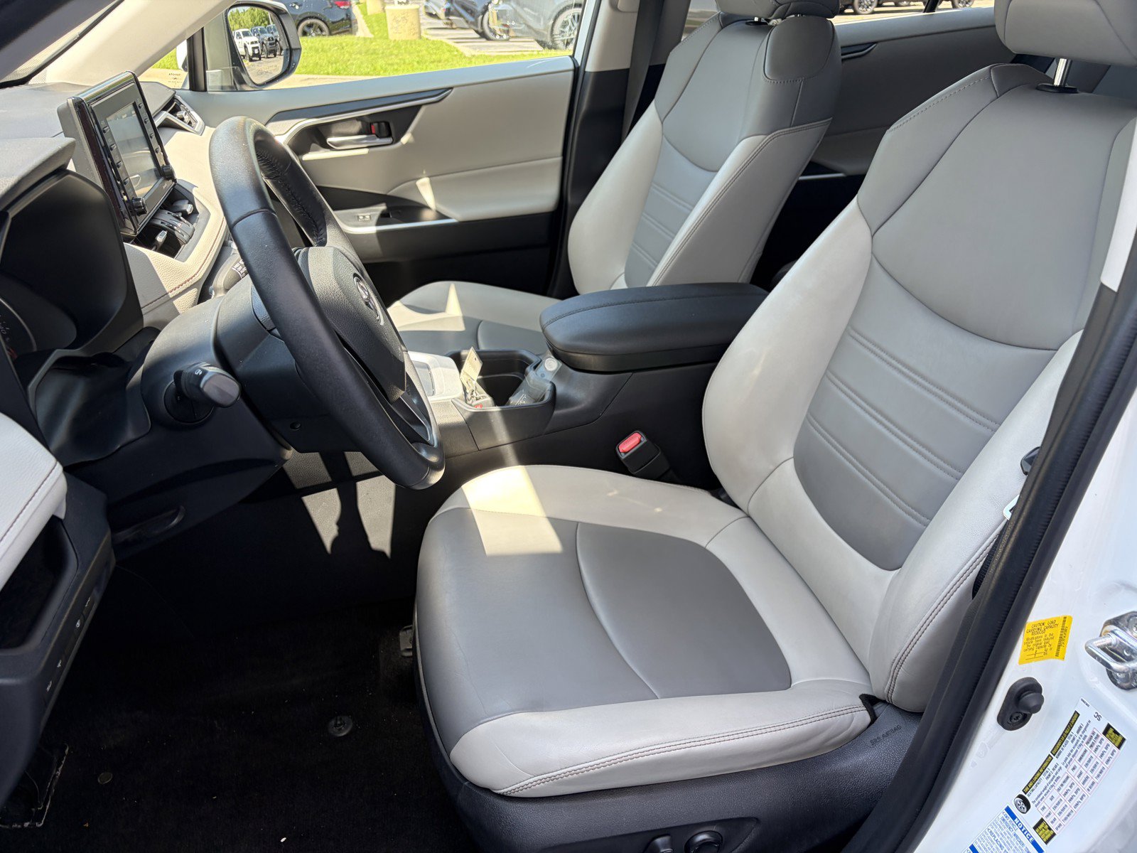 Used 2020 Toyota RAV4 XLE Premium AWD/4WD image 11