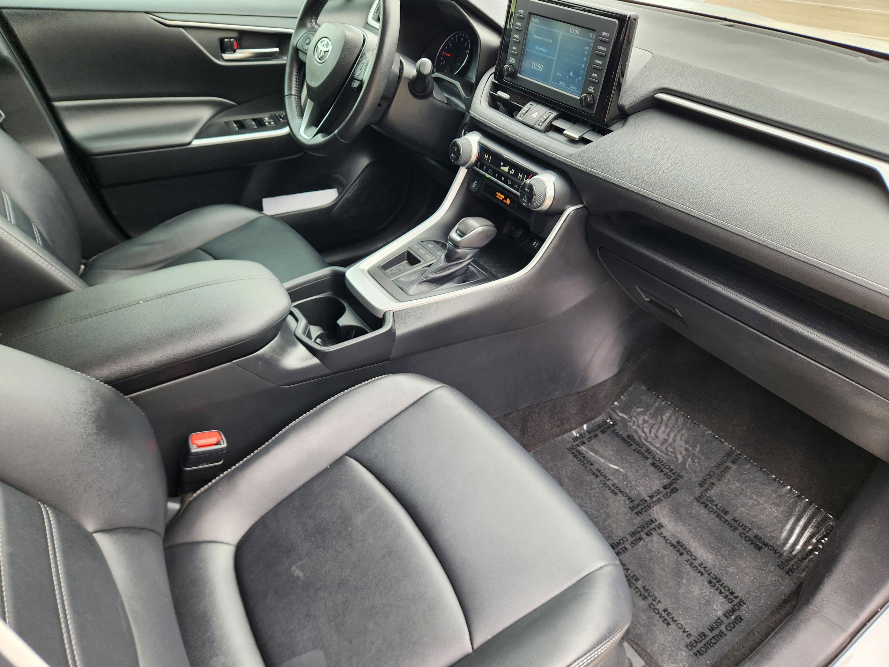 Used 2019 Toyota RAV4 XLE Premium FWD image 7
