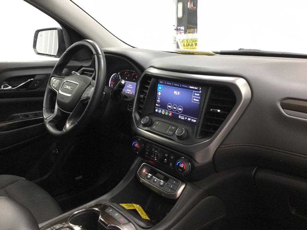 Used 2023 GMC Acadia AT4 w/ Trailering Package AWD/4WD image 23