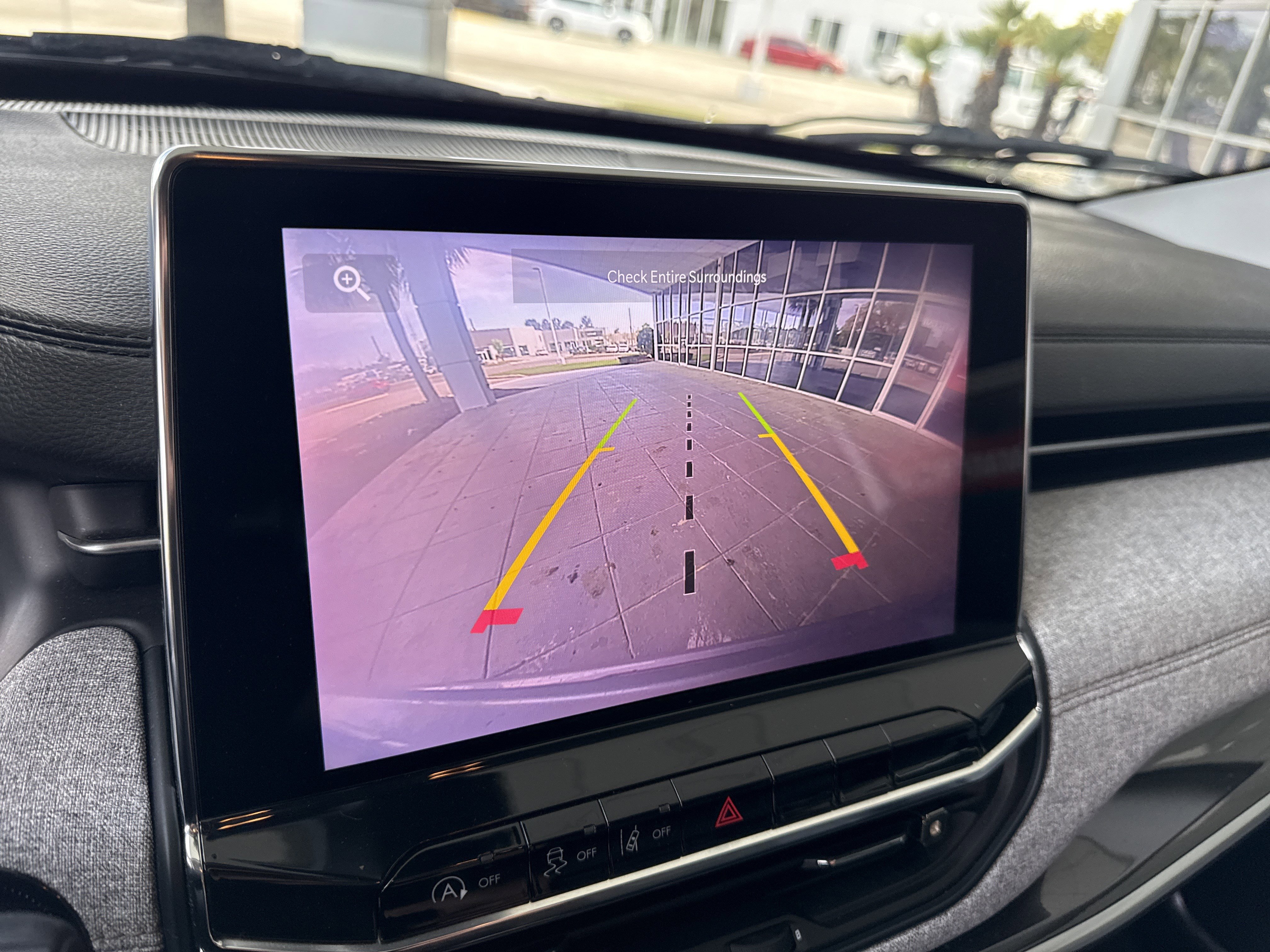 Used 2022 Jeep Compass Latitude image 23