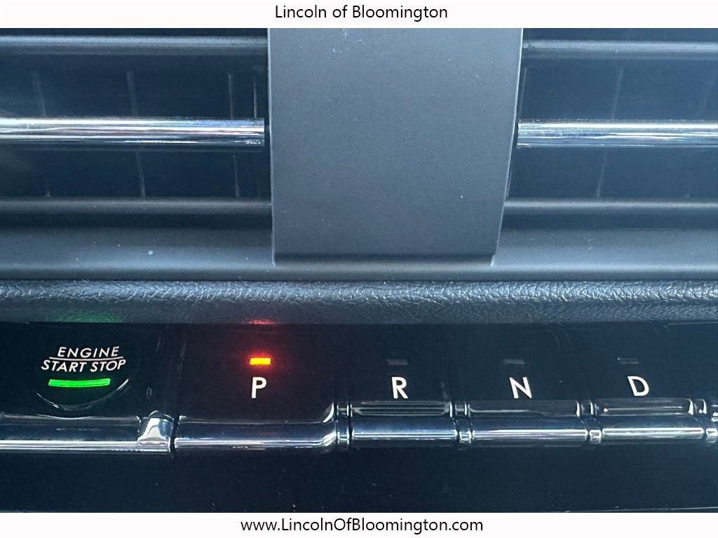 New 2025 Lincoln Corsair AWD w/ Equipment Group 101A image 30