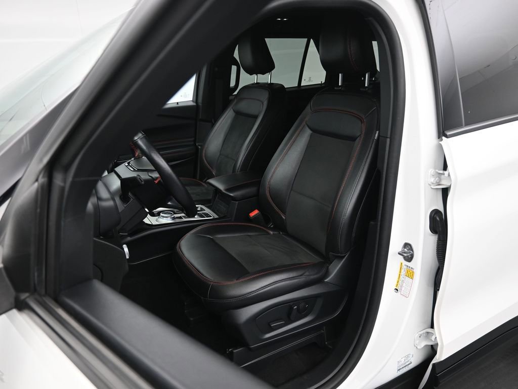 Used 2023 Ford Explorer ST-Line w/ Class IV Trailer Tow Package image 9