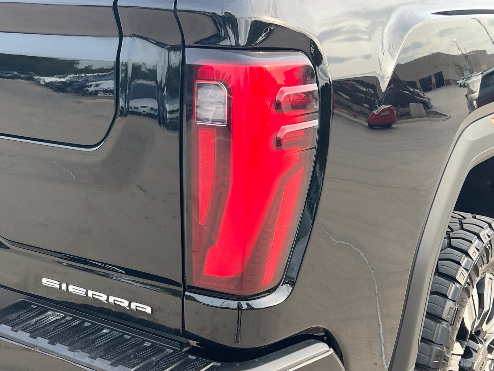 Used 2024 GMC Sierra 2500 Denali w/ Denali Reserve Package AWD/4WD image 26