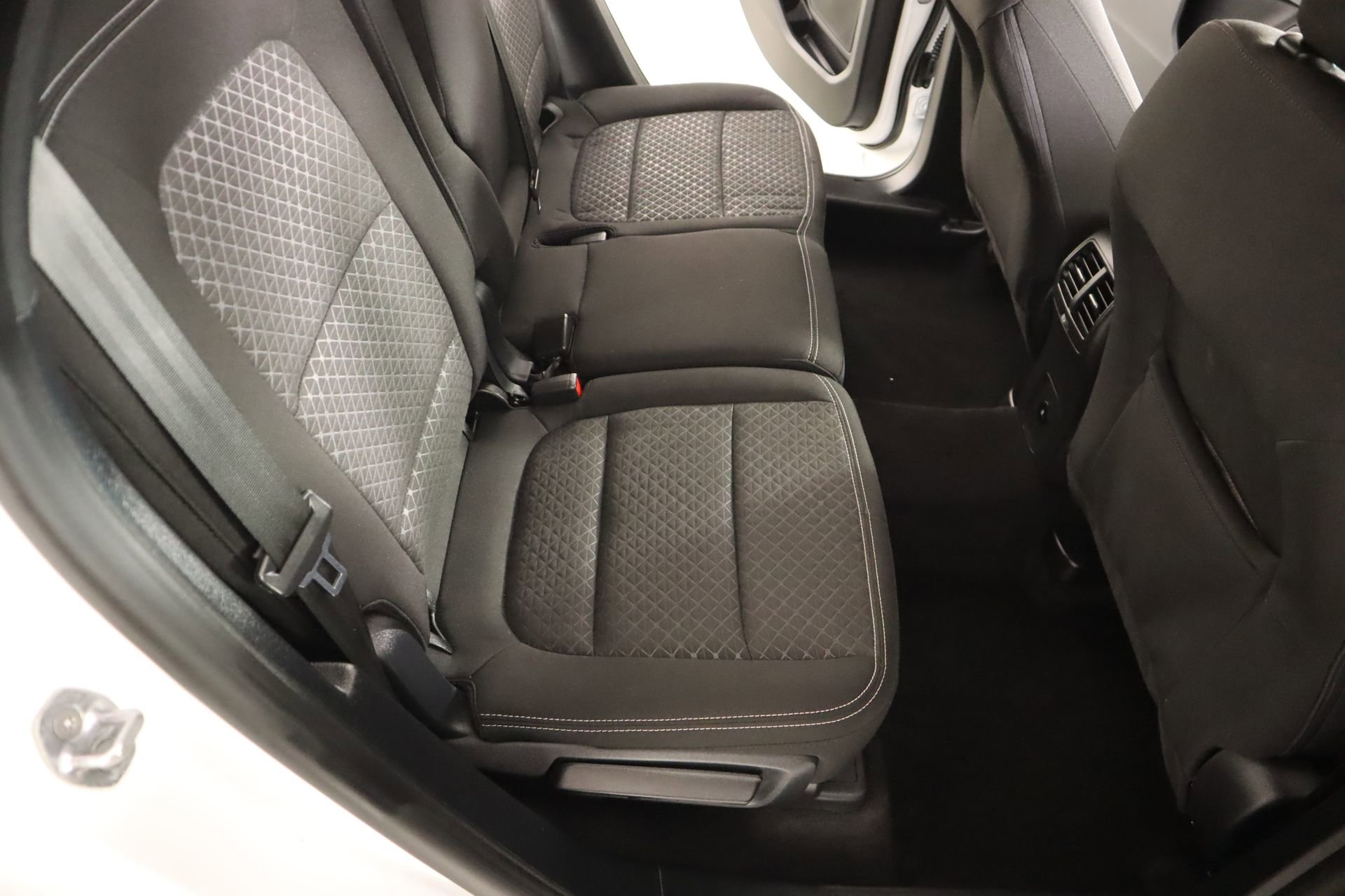 Used 2025 Ford Escape Active image 13