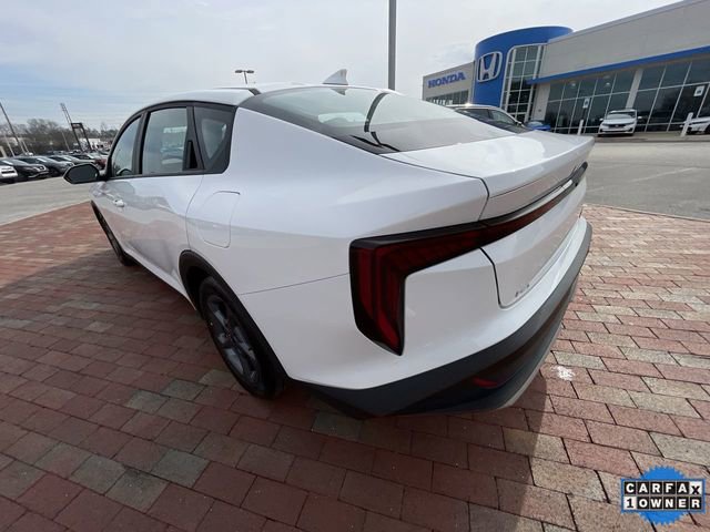 Used 2025 Kia K4 LXS image 32