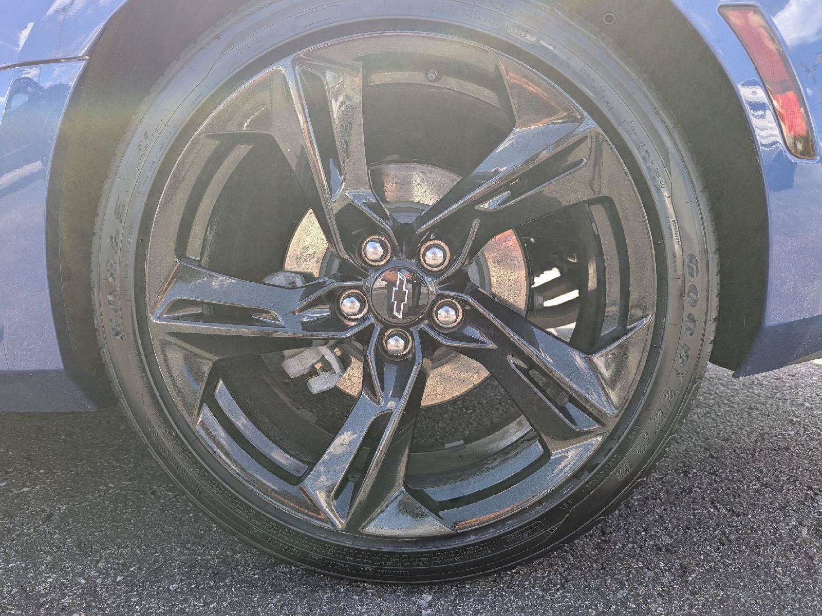 Used 2023 Chevrolet Camaro LT w/ Technology Package RWD image 13