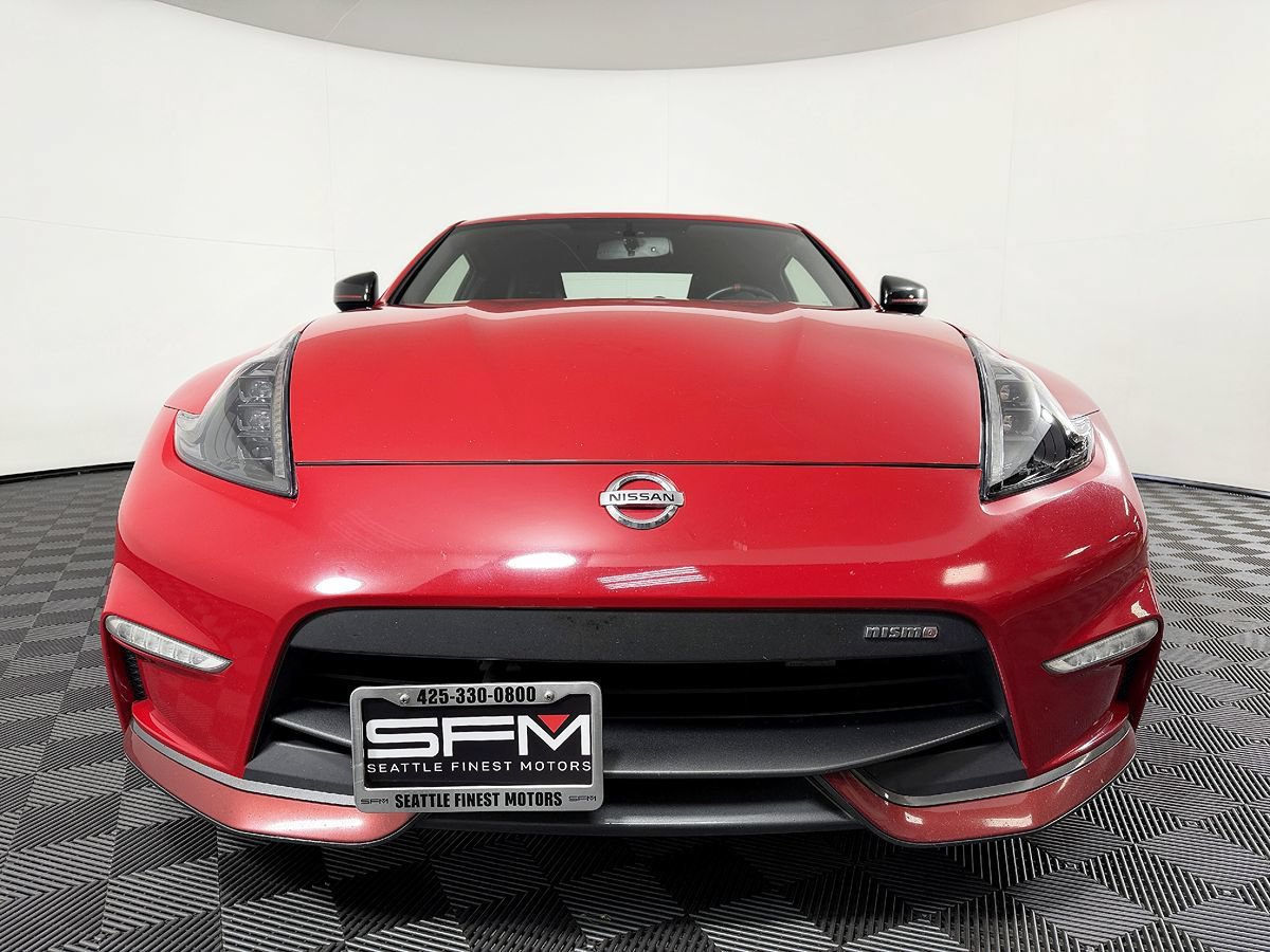 Used 2016 Nissan 370Z NISMO RWD image 4