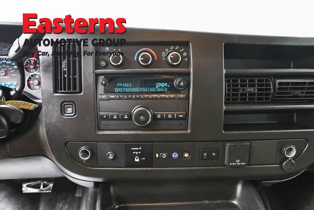 Used 2021 Chevrolet Express 3500 w/ Driver Convenience Package RWD image 12