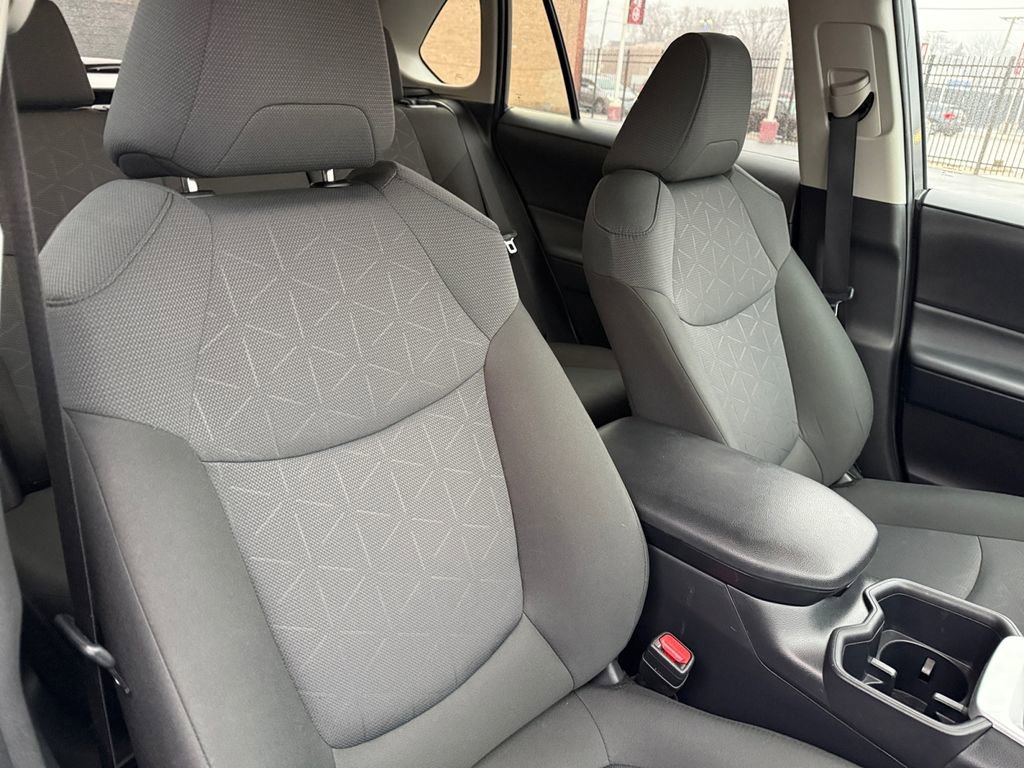 Certified 2025 Toyota RAV4 XLE image 18