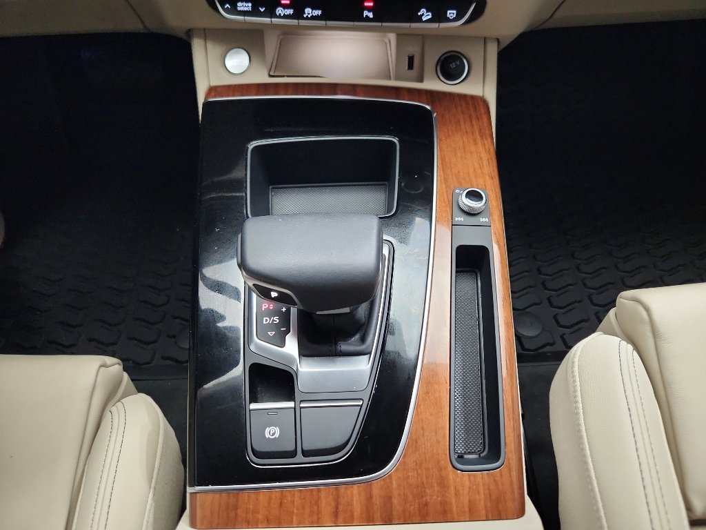 Used 2023 Audi Q5 2.0T Premium Plus w/ Premium Plus Package image 30