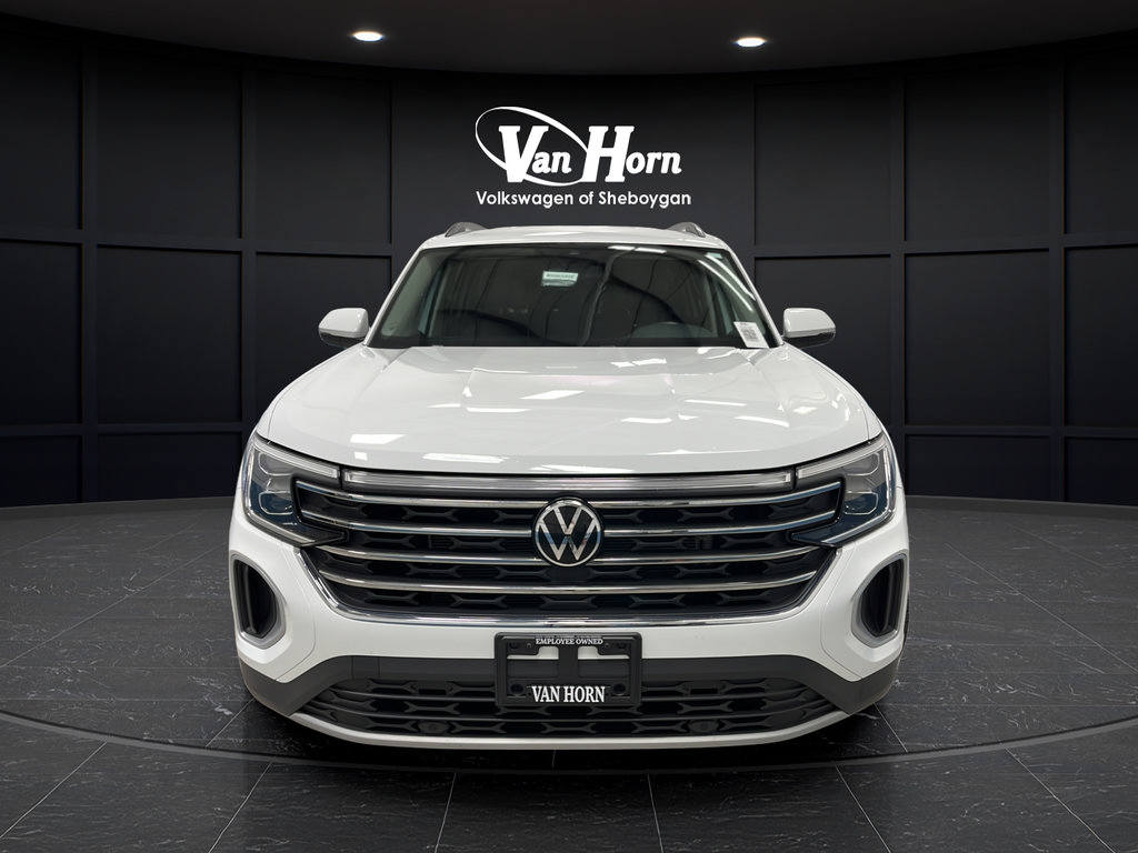 Used 2024 Volkswagen Atlas SE AWD/4WD image 2