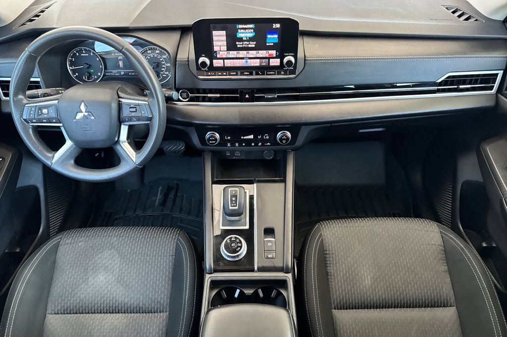 Used 2022 Mitsubishi Outlander ES FWD image 13