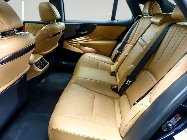 Used 2022 Lexus LS 500 AWD w/ Interior Upgrade Package image 11