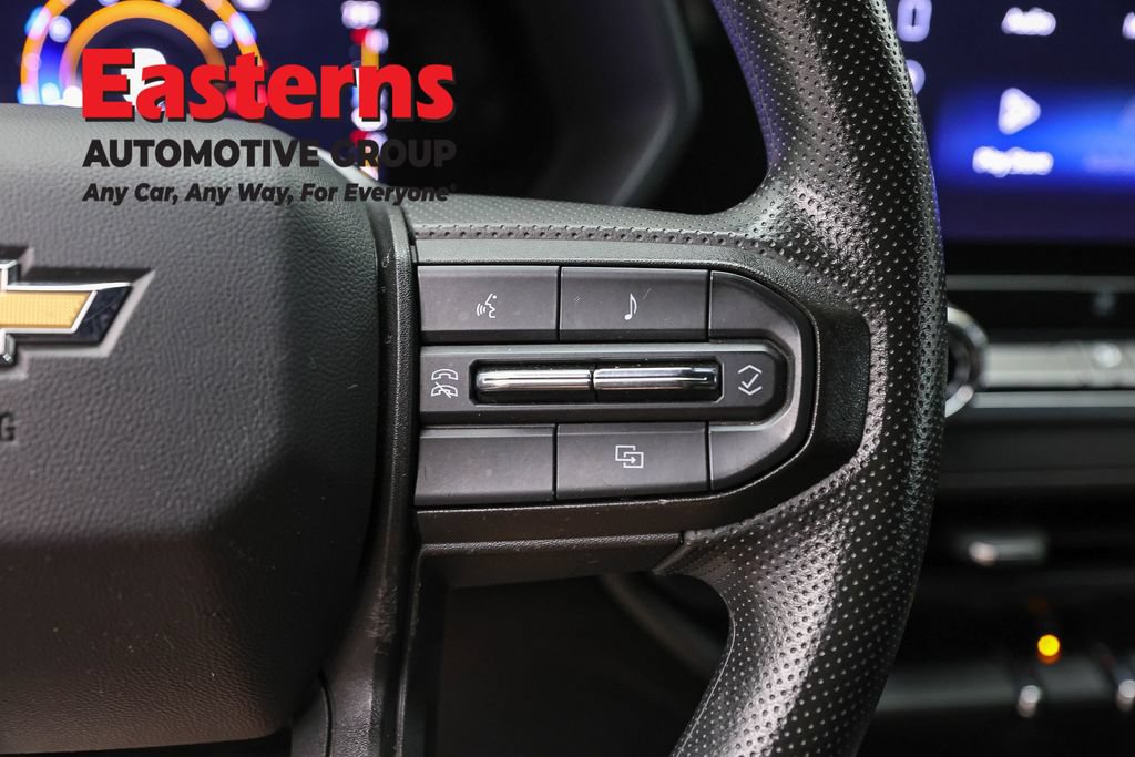 Used 2023 Chevrolet Colorado W/T RWD image 15