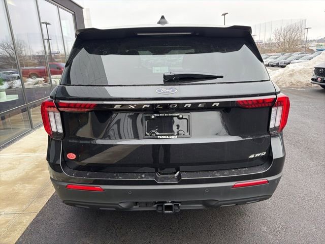 New 2026 Ford Explorer Active image 4