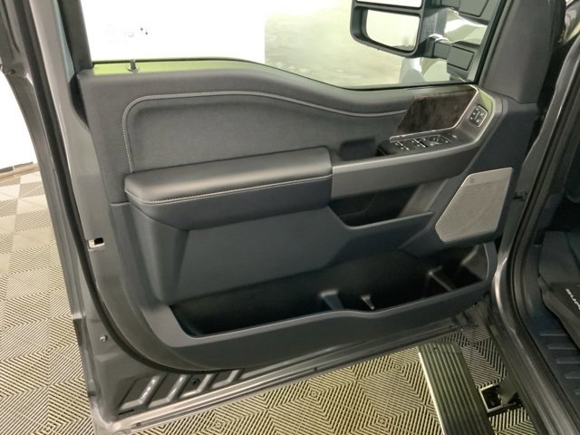 New 2025 Ford F250 Lariat w/ Lariat Ultimate Package image 29