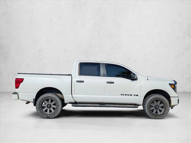 Used 2019 Nissan Titan SL w/ Midnight Edition AWD/4WD image 4