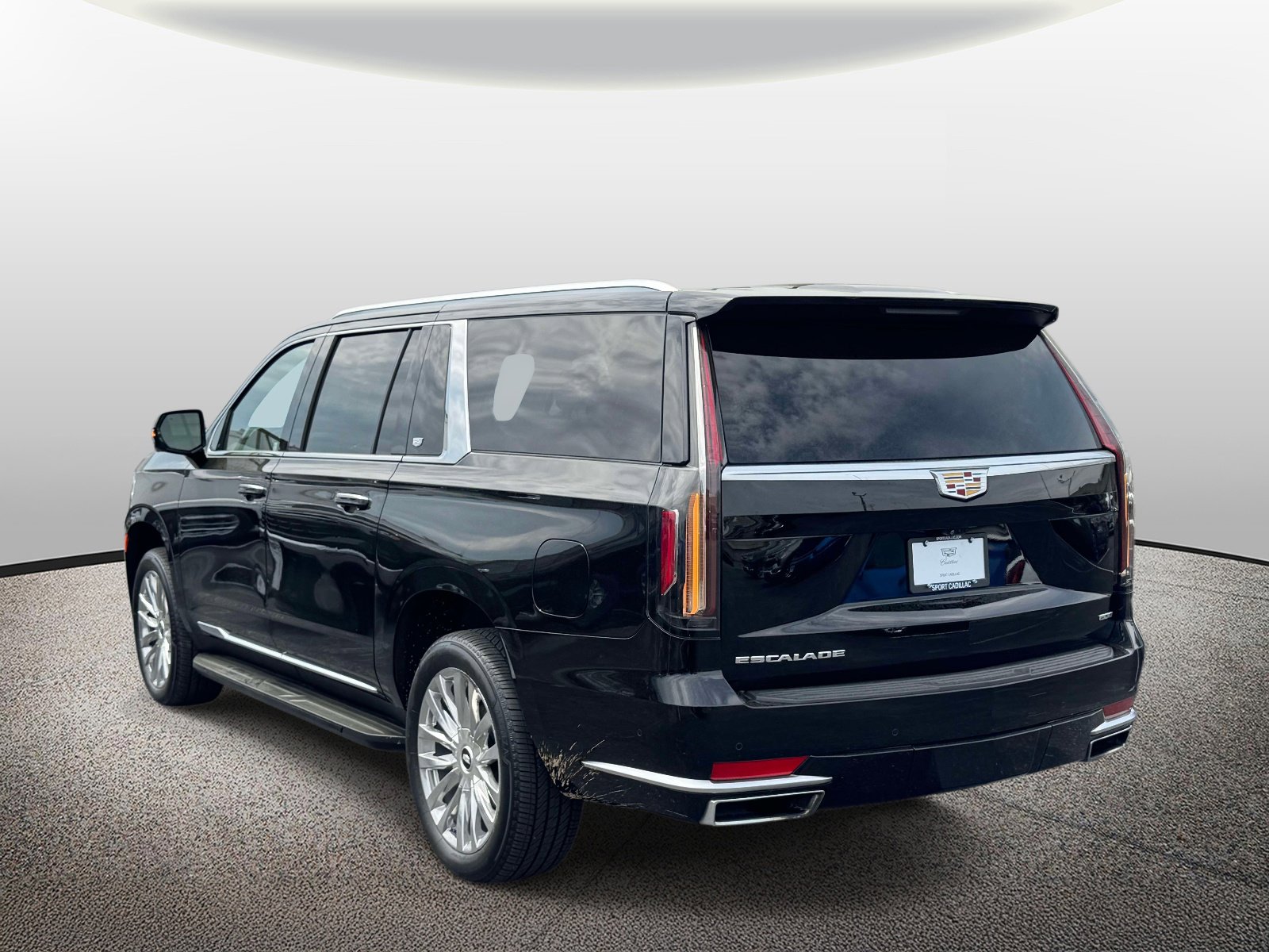 Used 2024 Cadillac Escalade ESV Premium Luxury w/ Performance Package image 22