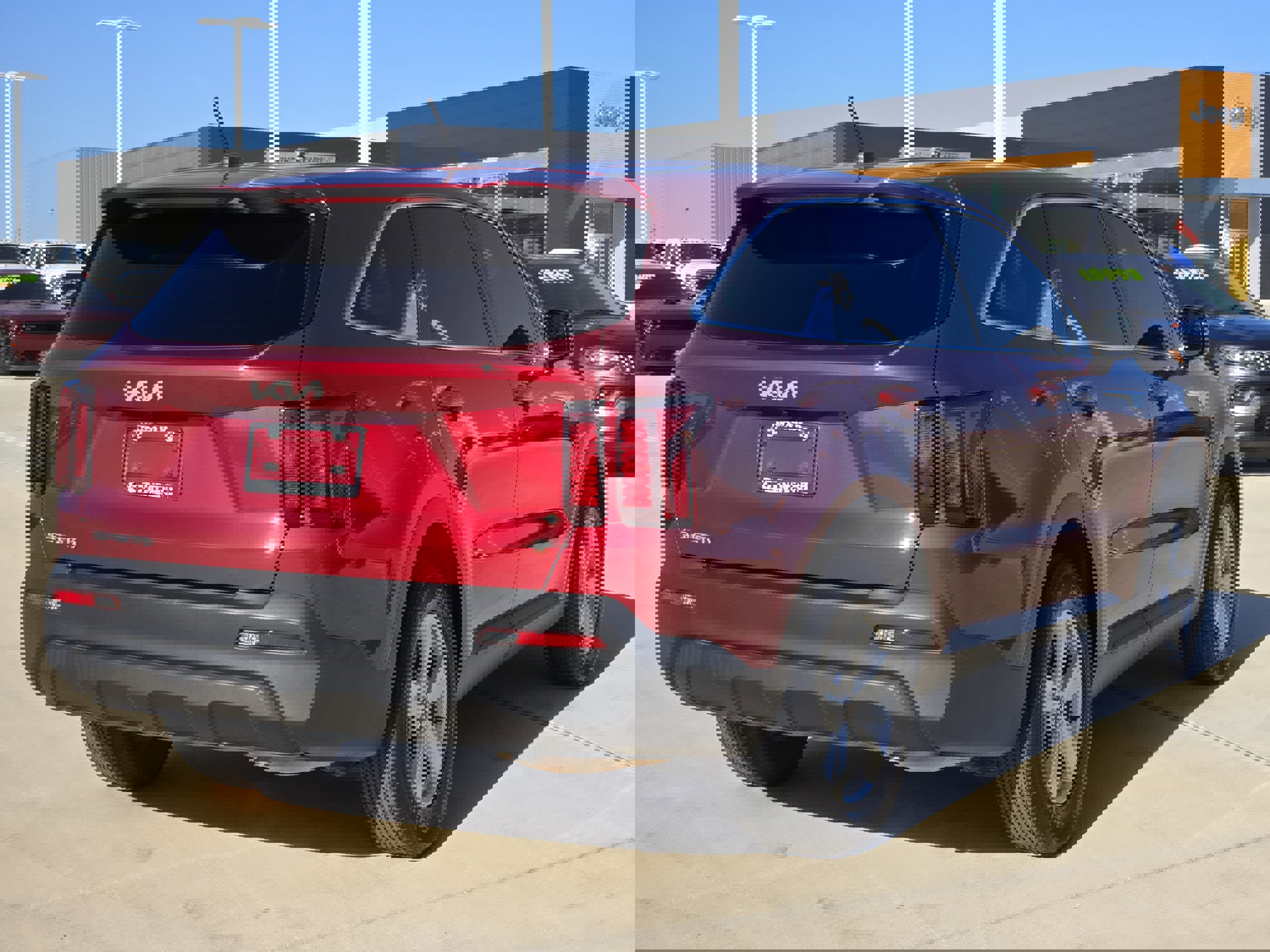 Used 2023 Kia Sorento LX image 9