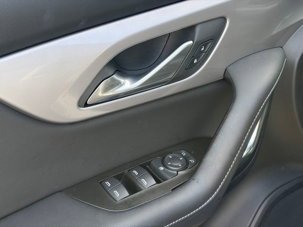 Used 2023 Chevrolet Blazer LT w/ Convenience Package image 12