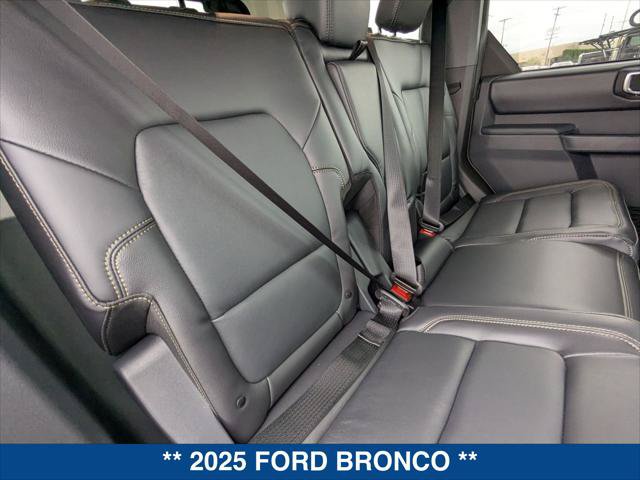 New 2025 Ford Bronco Badlands AWD/4WD image 19