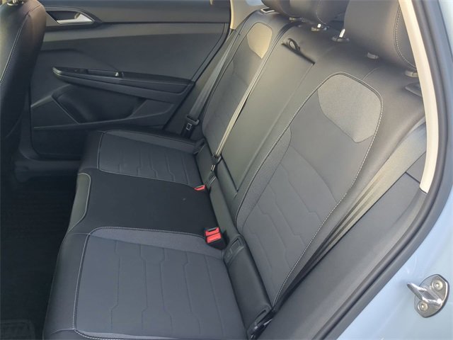 Certified 2025 Volkswagen Taos SE image 16