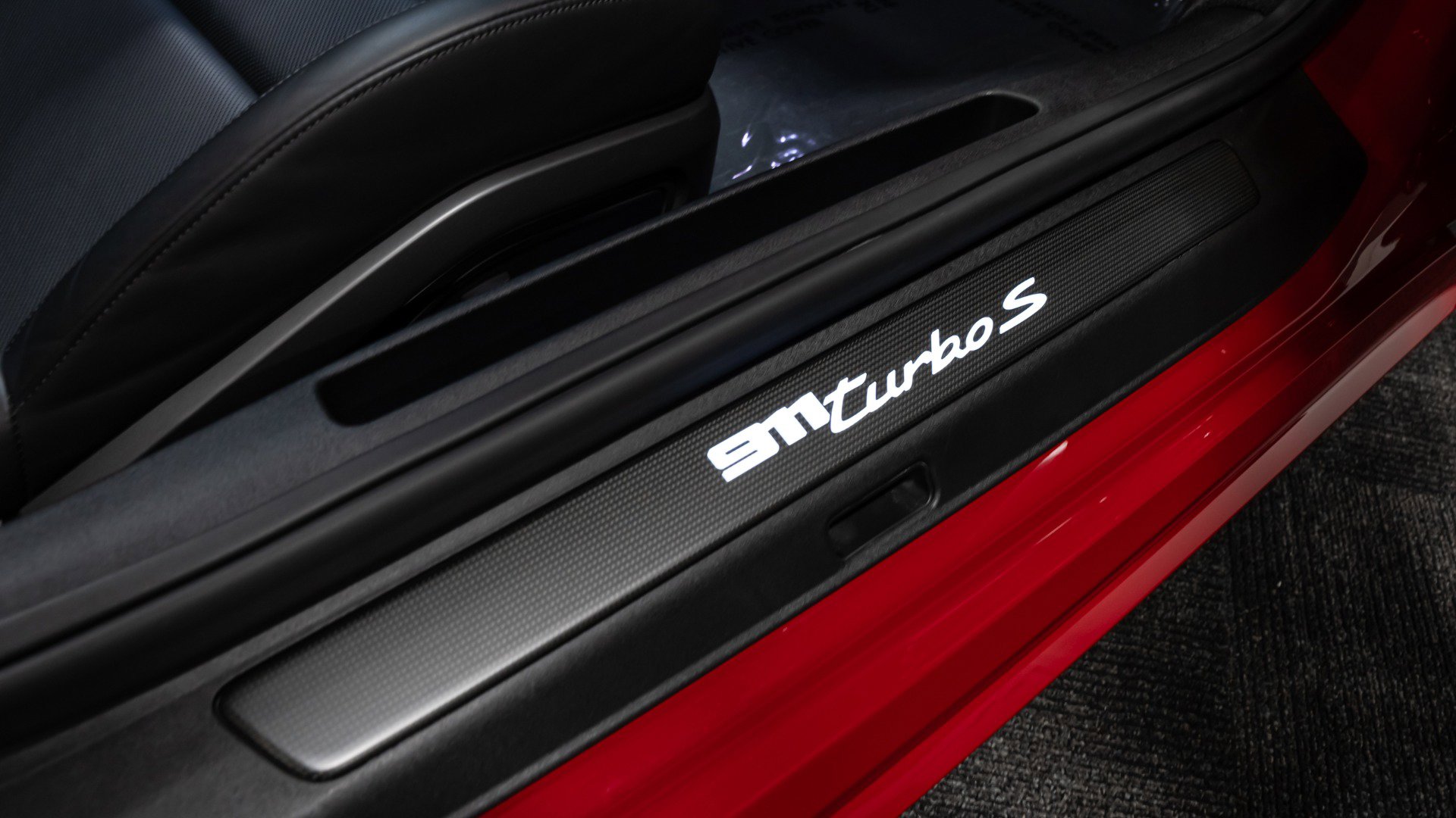 Used 2021 Porsche 911 Turbo S image 80