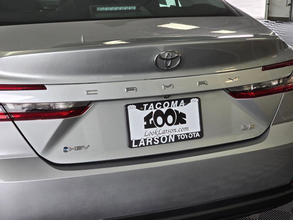 Used 2025 Toyota Camry LE FWD image 12