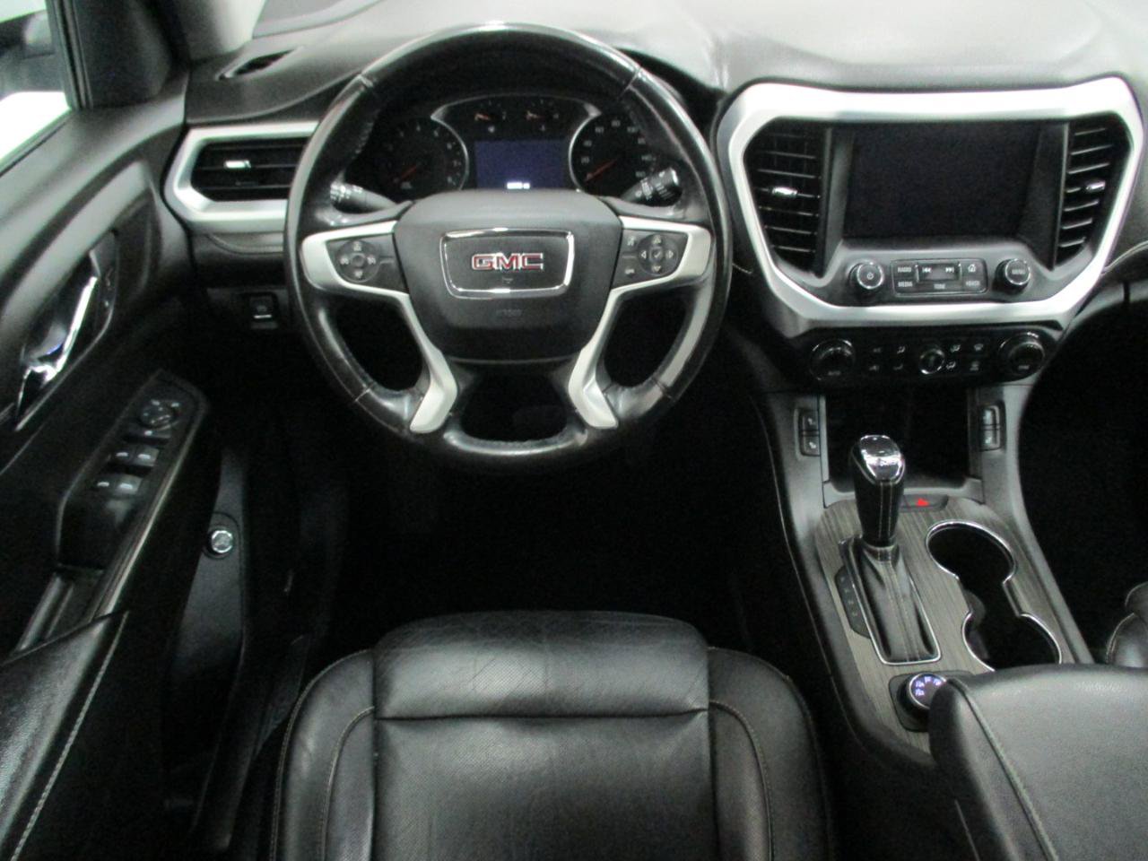 Used 2019 GMC Acadia SLT AWD/4WD image 17