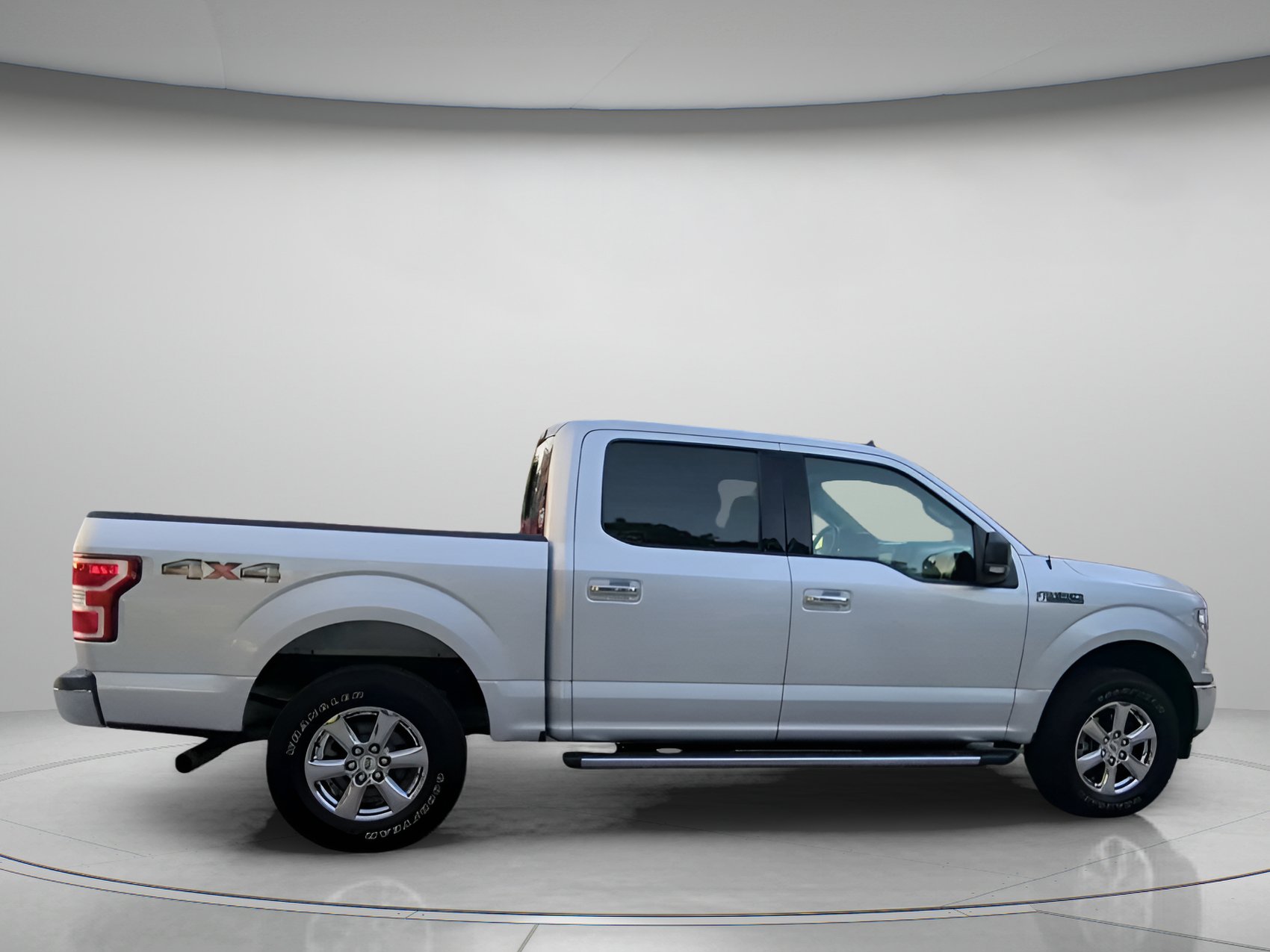 Certified 2019 Ford F150 XLT w/ Equipment Group 302A Luxury AWD/4WD image 31