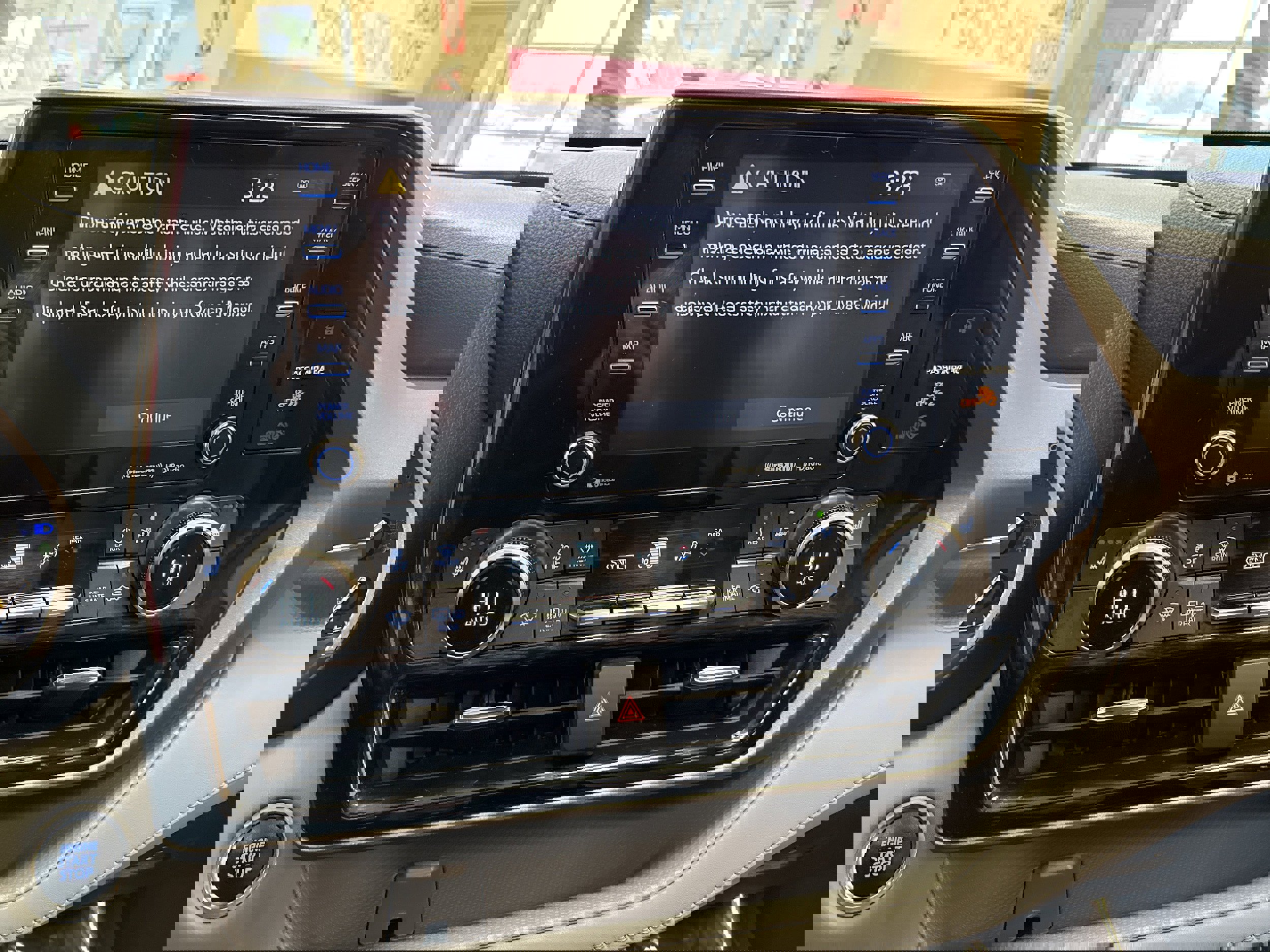 Used 2021 Toyota Highlander XLE image 38