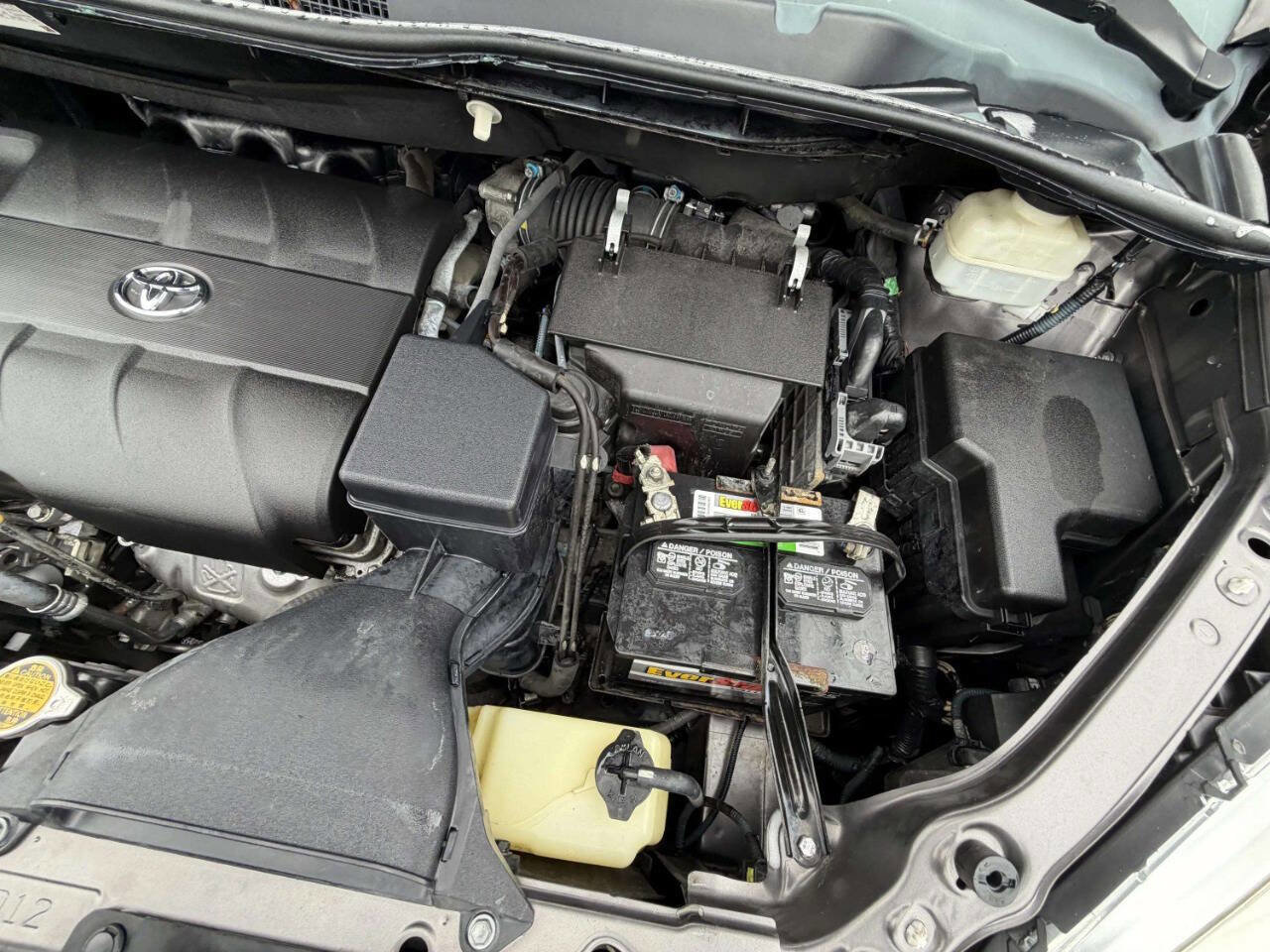 Used 2014 Toyota Sienna XLE w/ XLE Premium Package image 24