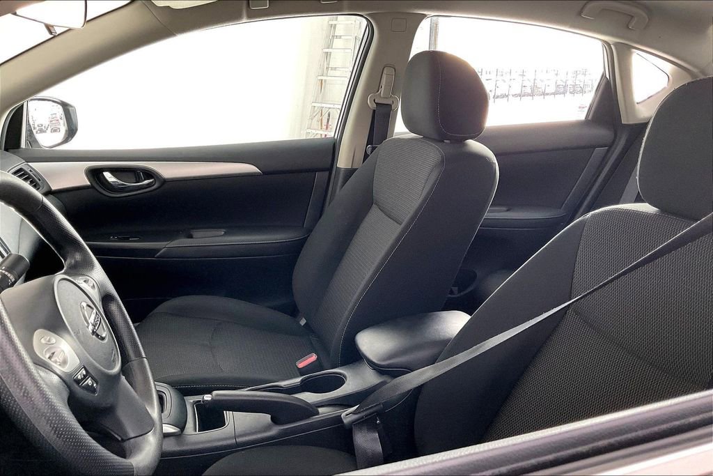 Used 2019 Nissan Sentra S image 33