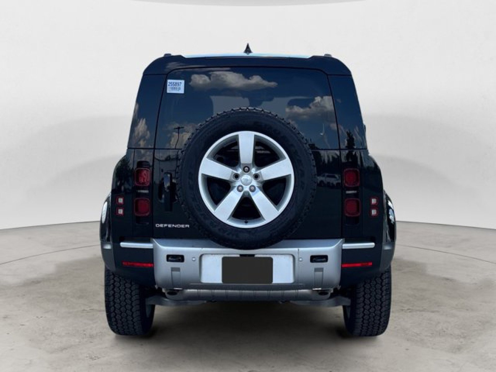 Used 2025 Land Rover Defender 110 S AWD/4WD image 5