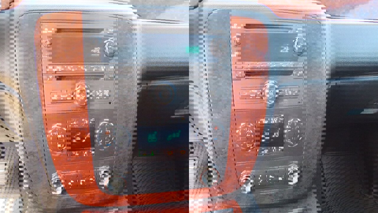 Used 2009 Chevrolet Tahoe LTZ image 13