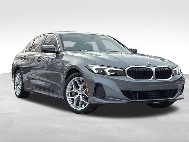 Used 2025 BMW 330i xDrive Sedan w/ Convenience Package image 2