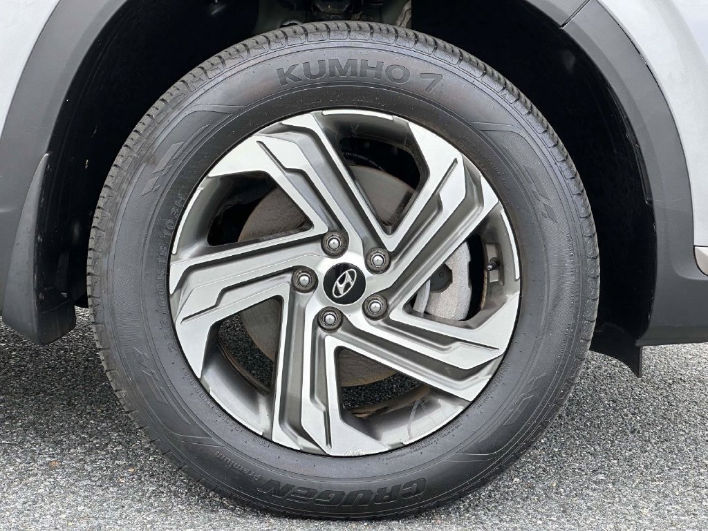 Certified 2023 Hyundai Santa Fe SEL AWD/4WD image 8