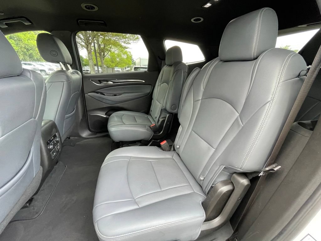 Used 2024 Buick Enclave Premium AWD/4WD image 25