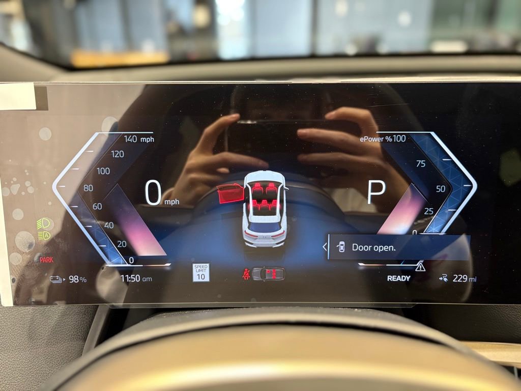 Used 2025 BMW iX xDrive50 w/ Sport Package image 27