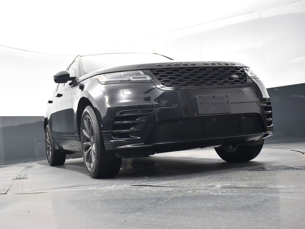 Used 2018 Land Rover Range Rover Velar R-Dynamic SE image 29