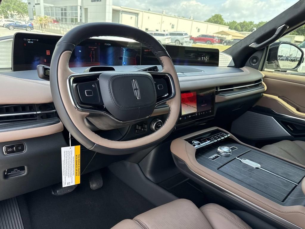 New 2026 Lincoln Navigator Black Label AWD/4WD image 35
