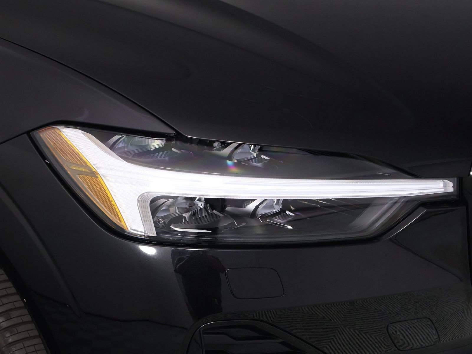 Certified 2026 Volvo XC60 B5 Ultra w/ Climate Package PRO AWD/4WD image 26
