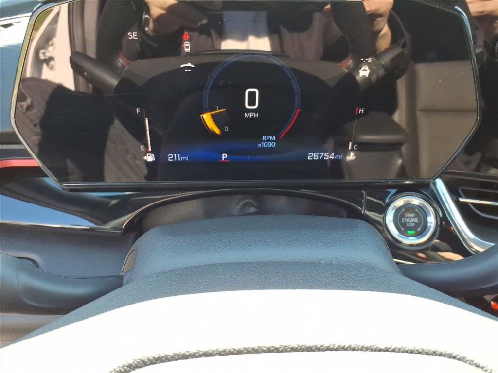 Used 2024 Chevrolet Trax RS w/ Driver Confidence Package image 25